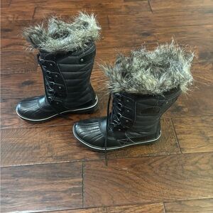 Sorel Black and Gray Fur Winter Boots